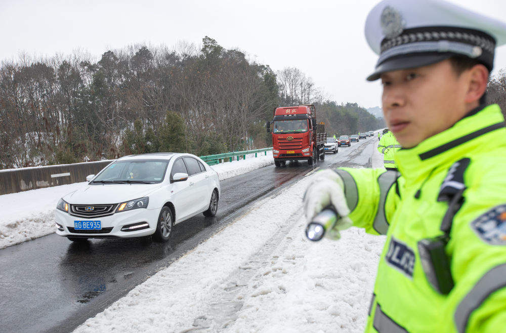 三部门将提升恶劣天气高影响路段预警