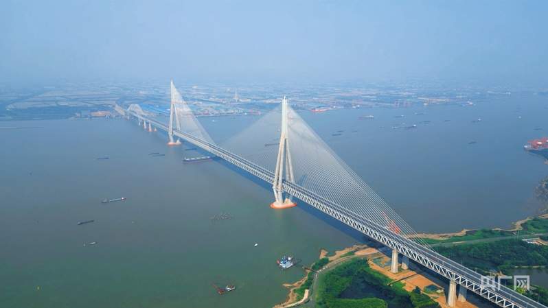 【开局之年看中国·遇见不一样的江苏】从“锈”到“秀” 让长江岸线自由“呼吸”