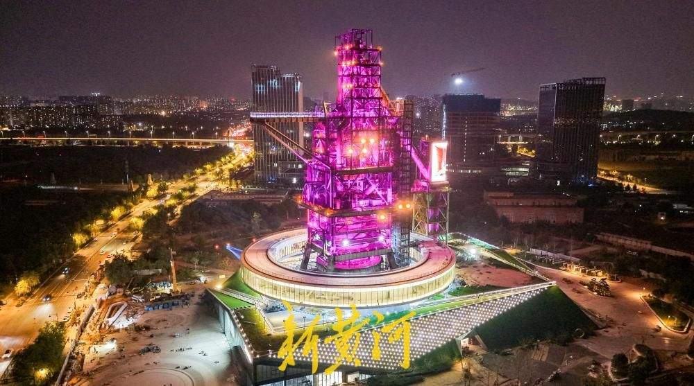 济钢3200高炉亮灯，中央森林公园工业遗迹焕新亮相