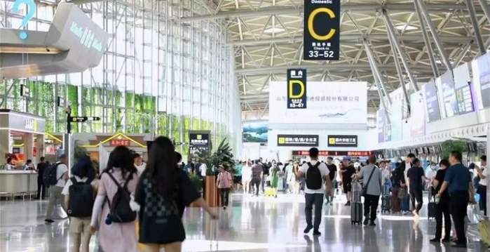 济南机场停车收费降价！小车每日最高50元，降了40元