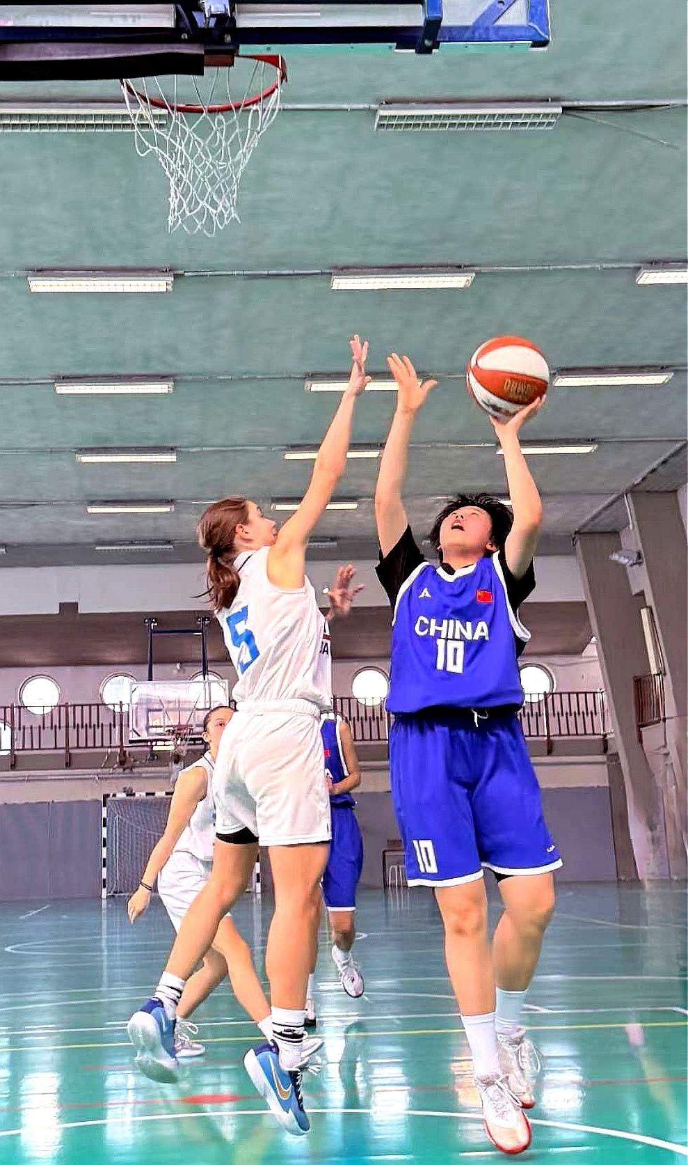 临沂第三十五中学U15女篮获欧洲青少年篮球锦标赛冠军