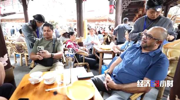 新消费催生新职业 年轻人解锁这些新赛道