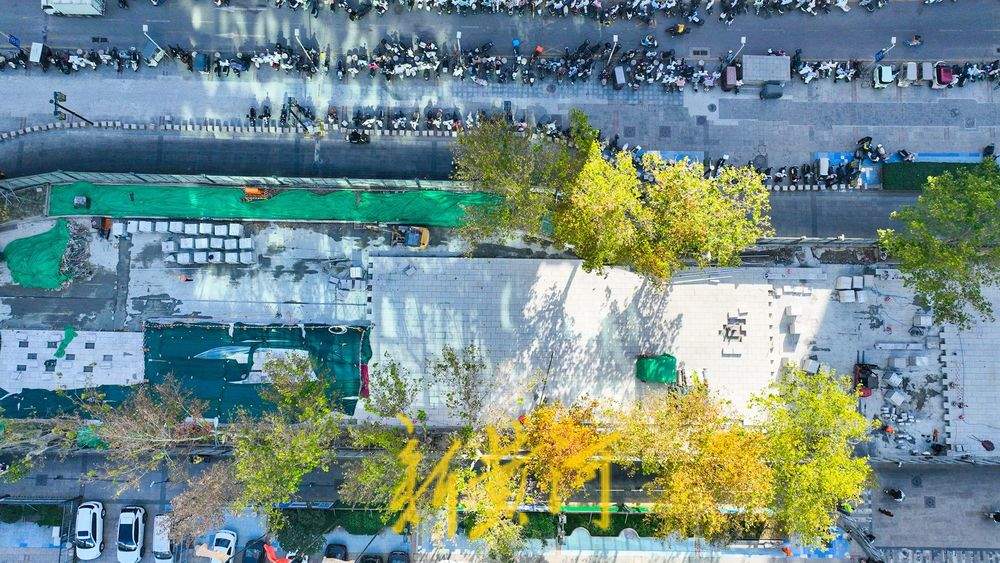 泉城路改造换装“海阳红”，高标准花岗岩提升百年老街品质