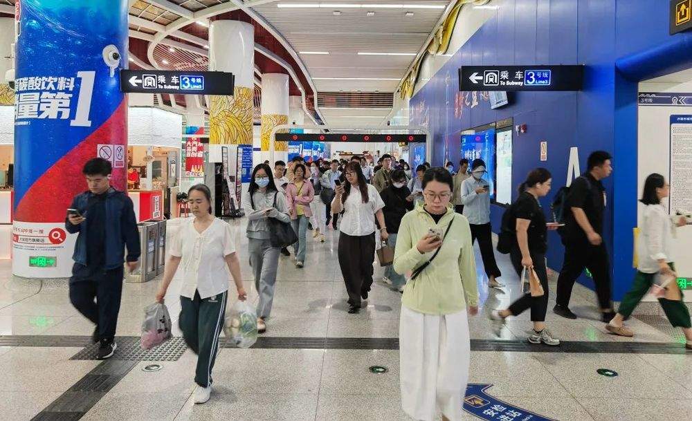 12月31日前在校大学生可刷脸免费乘济南地铁