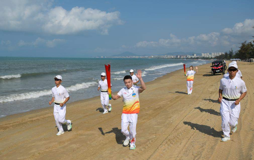 “潮”玩亚沙：那些小众又“上头”的沙滩运动