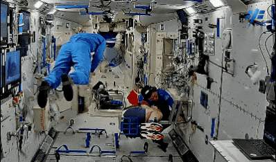 航天员在太空如何量体重 亿点点物理知识和科技手段