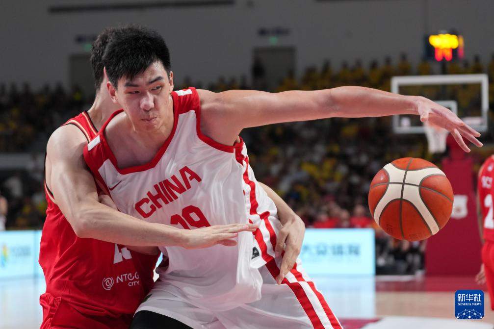 男篮热身赛：中国队胜塞尔维亚KK FMP俱乐部队