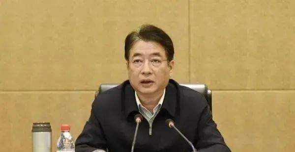 刚刚公布,中纪委连打3虎!