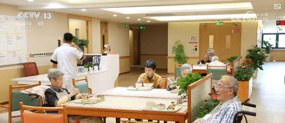 金融“小切口”激活消费“大循环” 多领域消费增长潜能持续释放