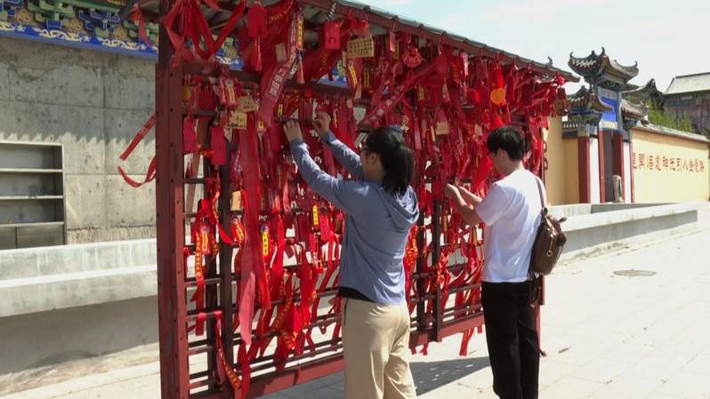 天山脚下“文旅盛宴”多元业态点燃假日经济引擎