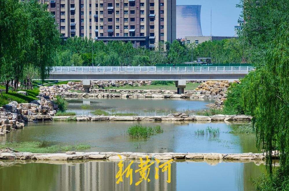 济南大辛河康虹路段“换装”亮相 河道清淤扩挖建阶梯护岸