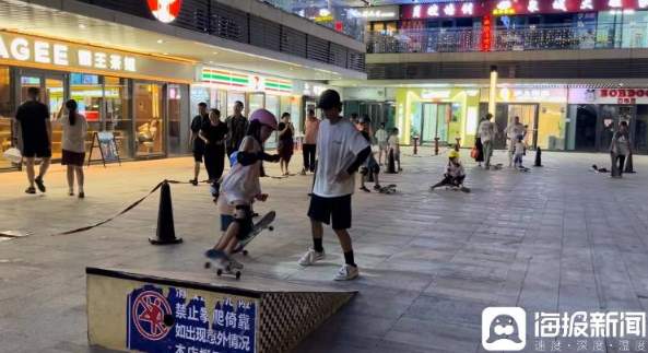 济南小将崔宸曦带火家乡滑板热 3岁小娃也爱上“陆上冲浪”