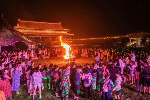 消费场景持续上新 夜间“黄金4小时”创造暑期经济新增量