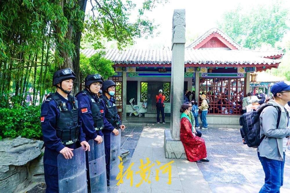 趵突泉公园全面取缔未经允许商拍，泉畔赏泉体验再升级