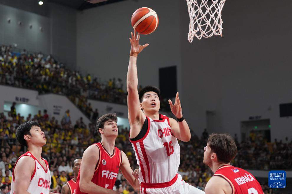 男篮热身赛：中国队胜塞尔维亚KK FMP俱乐部队