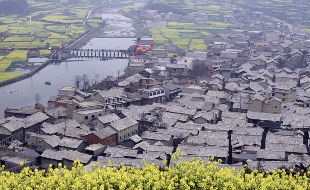 何以中国｜从三叠纪化石到明代屯堡，高原大地上的文明“石”书