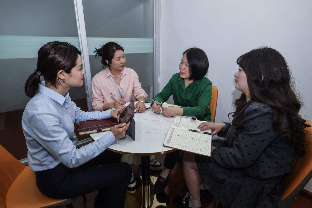 直面关切全力护航 稳企发展有“实招”