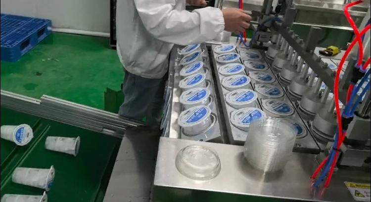 “冰+X” 成夏季时尚单品，有企业销量年涨30%、月产300万杯