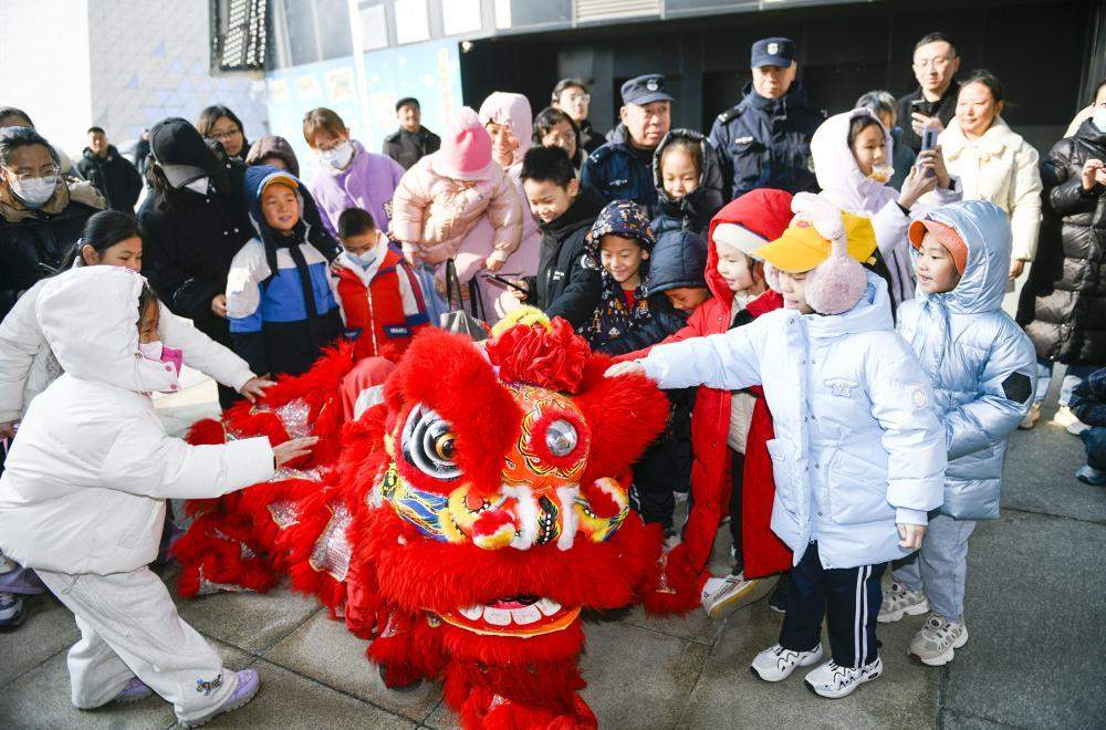 海右新论丨“宠客”新逻辑重塑城市温度