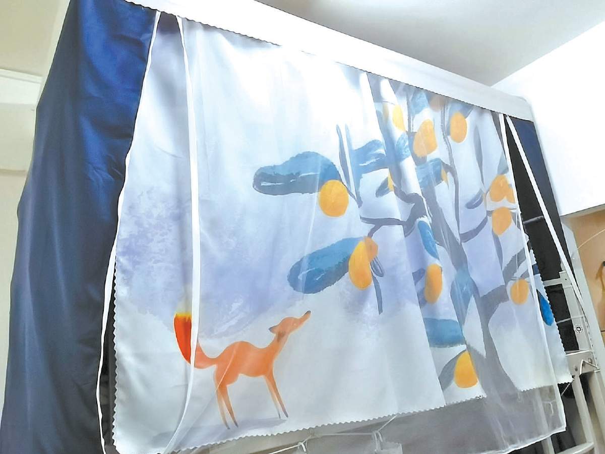 宿舍能否挂床帘 你站哪一边?