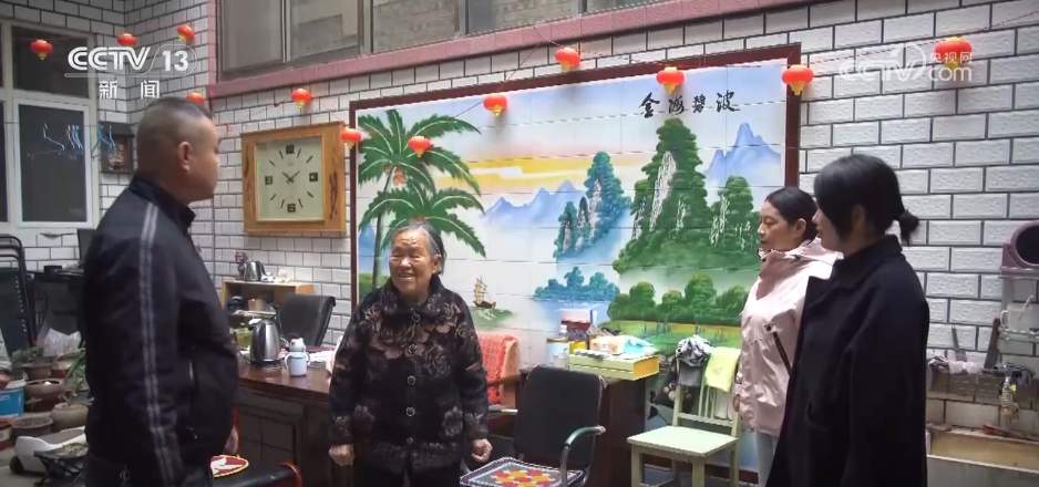 “智慧+”养老、高龄津贴“免申即享” 多维行动托起幸福“夕阳红”
