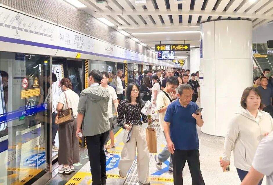 8月28日起，济南地铁1、3、8号线末班车延时运营