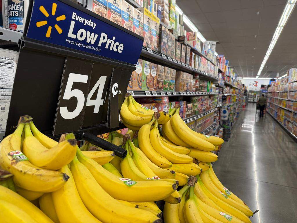 美国商场货架一线观察：关税冲击下的民众“物价焦虑”