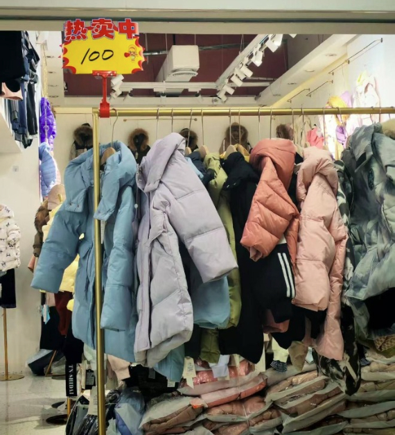 羽绒服涨价和猪肉有关？揭秘涨价背后的隐藏逻辑