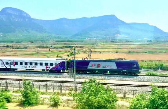 首次开行青烟威半岛环行动车，国铁济南局7月1日实行新运行图