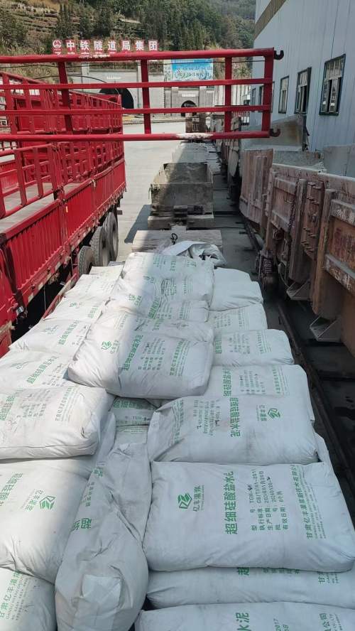 宁国福：高原超细水泥土壤固化剂关键技术研究与应用