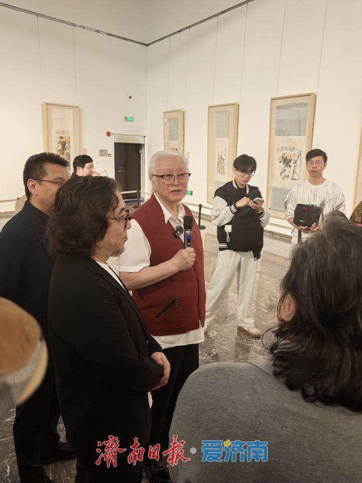 李苦禅、李燕父子写意艺术大展在济南开幕