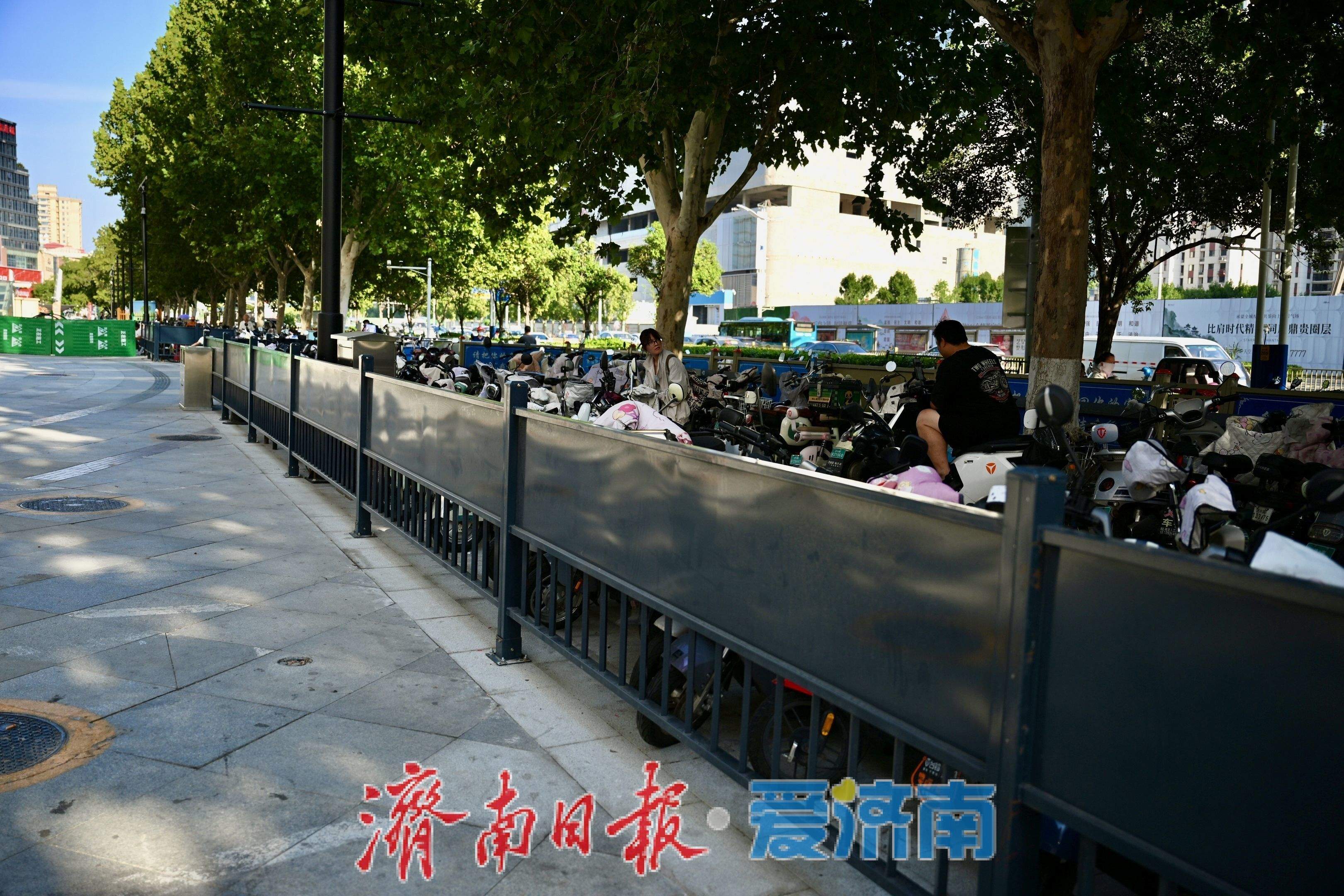 新增非机动车停车场，济南和谐广场纾解停车难题、焕新商圈出行环境