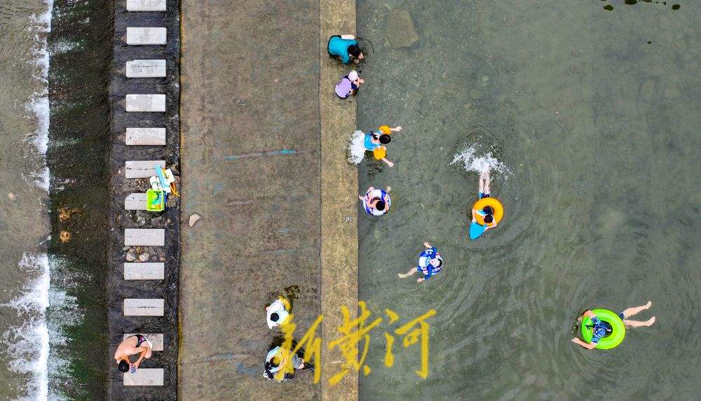 桑拿天开启，泉城市民进山亲水纳凉