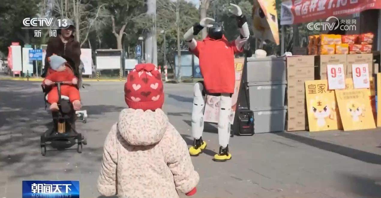 从单纯设备出租到专业服务 机器人租赁市场有点“燃”