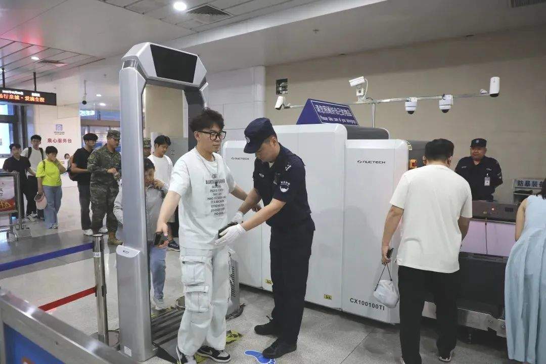 济南：中高考期间，考生及2名家长免费乘地铁