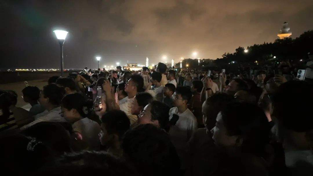 一箭十一星！捷龙三号遥六运载火箭在山东日照近海海域成功发射