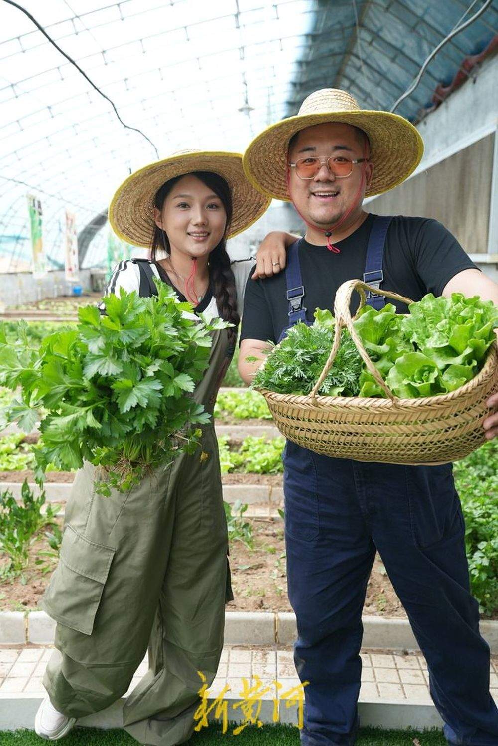 回村喽！90后夫妻逃离城市，打造治愈系“共享菜园”