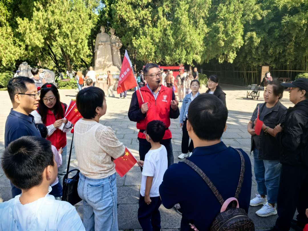 中秋、国庆双节期间,济南文旅志愿服务温暖泉城