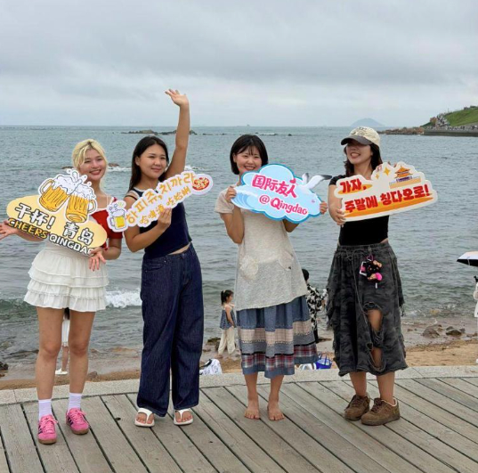 赏山海、访圣地、品美食 老外在山东体验清凉夏日