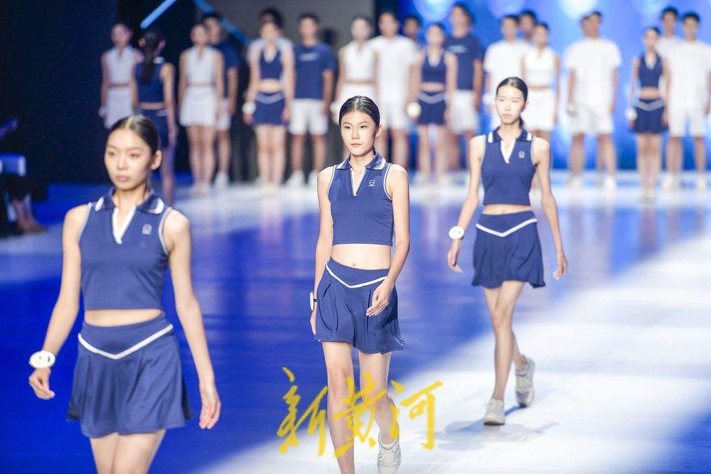 山东省十佳职业模特大赛济南举行 06后学子展青春风采