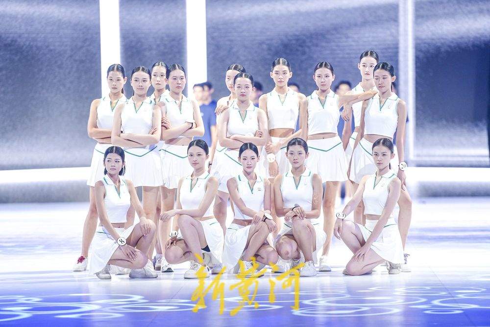 山东省十佳职业模特大赛济南举行 06后学子展青春风采