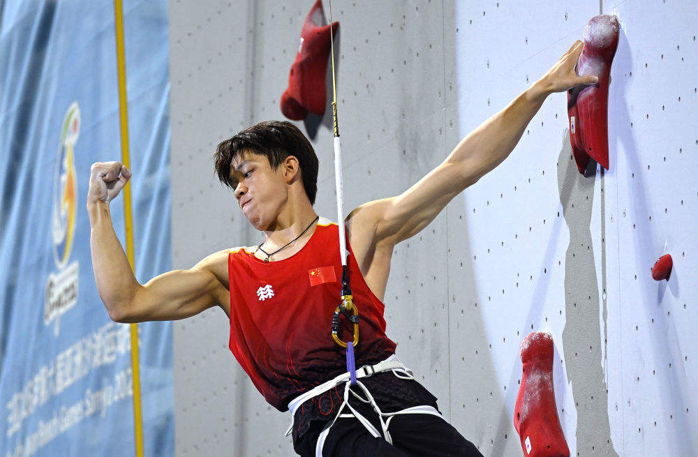 亚沙会｜中国队包揽速度攀岩男、女金牌