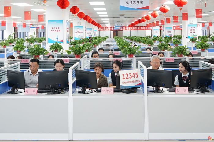 市医保局接听12345热线：强化热线联动 提升...