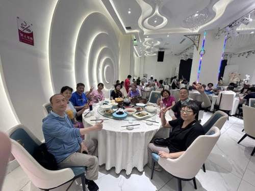 政策赋能银发文旅市场，领头雁旅行社创新服务重塑中老年退休旅游体验