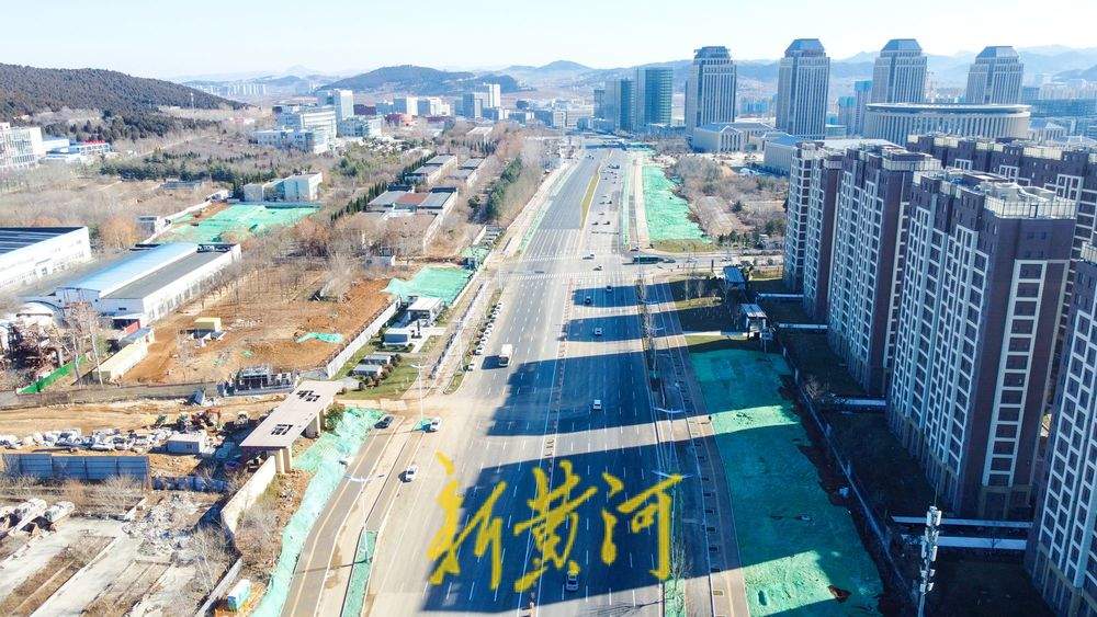 地铁8号线施工路段解除围挡，双向12车道通行重现