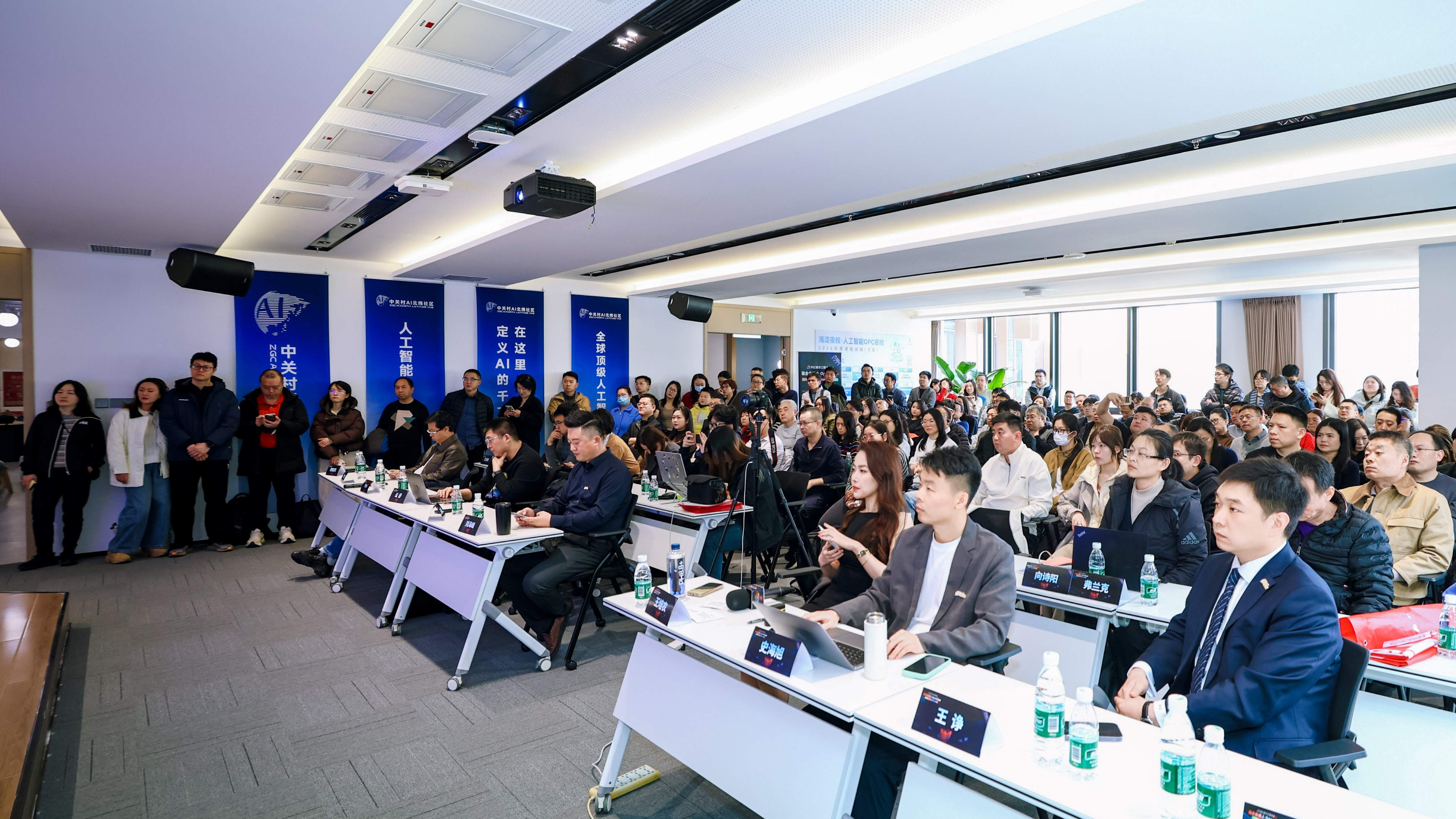 财经观察丨“一人公司”的那些事