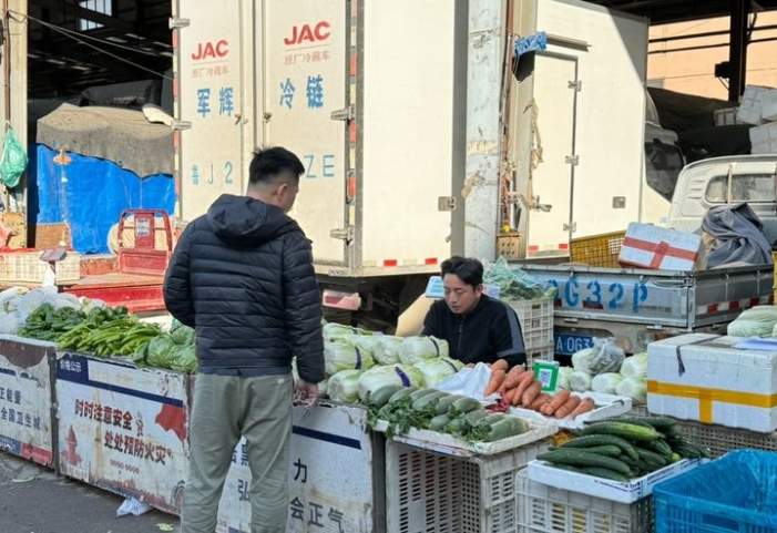 大白菜批发价每斤最低3毛钱，济南有商家日售上万棵