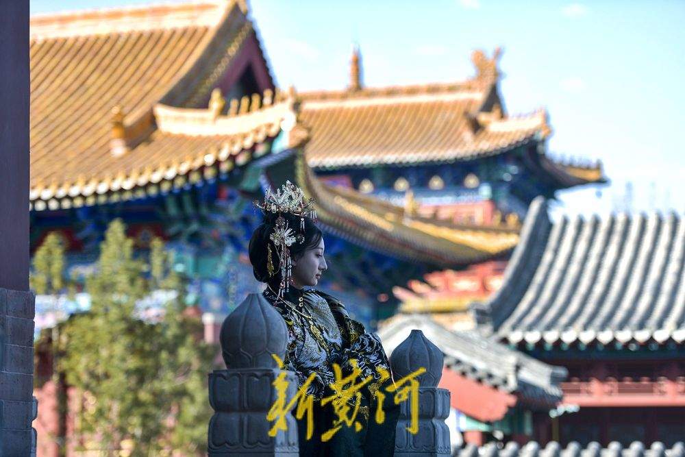 红窗金瓦映华裳,济南府学文庙成汉服旅拍文化新地标