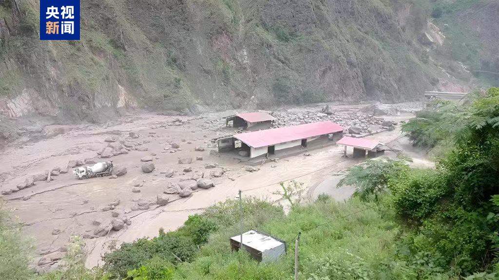 中尼边境洪灾致尼一侧6名中方人员失联 尼拉苏瓦地区道路及通信中断