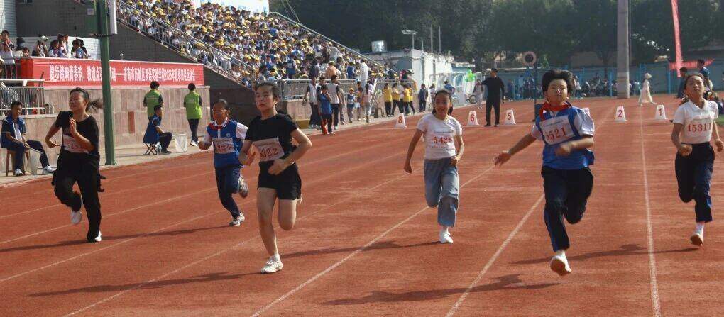 济南市历城区双语实验学校与文苑小学2025秋季田径运动会许圆满落幕